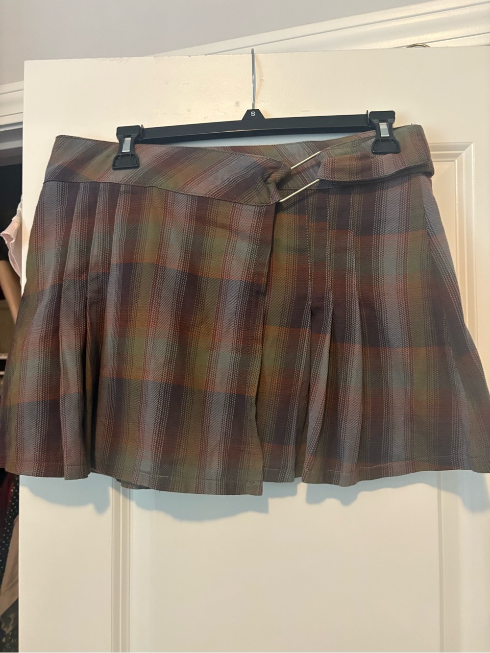 UNIF Multicolor Plaid Pleated Mini Skirt with Wrap Buckle
